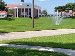 Building Photo - 30 Oakridge C Unit 30