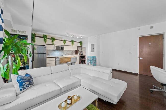 Photo - 435 21st St Unidad 212 Rental