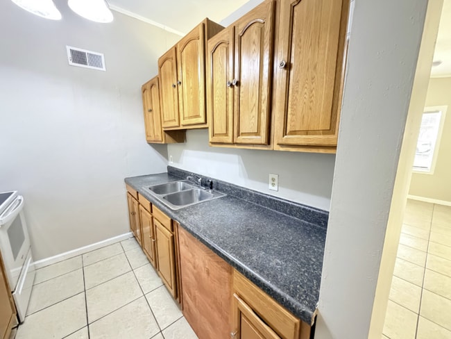 Photo - 3817 Peach Dr