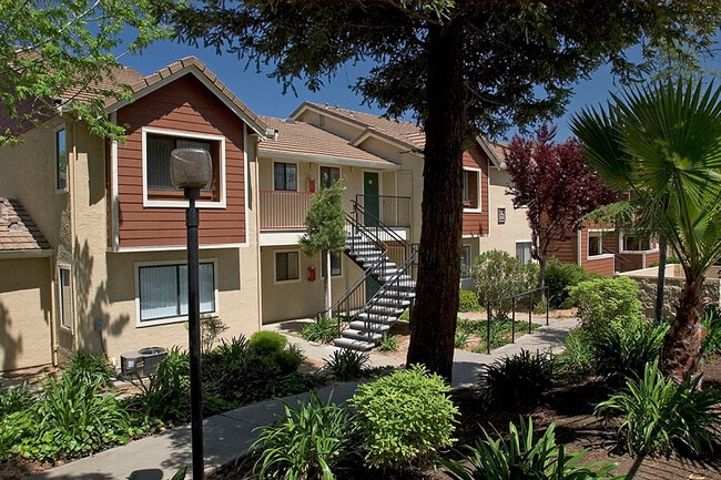 Garden-like atmosphere - Belmont Apartment Homes