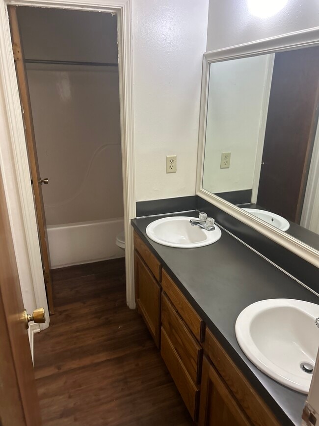 103 Willow Ridge Dr Unit D