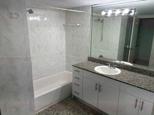 Photo - 2750 NE 183rd St Unit 2510