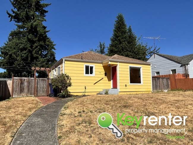 Building Photo - Charming 2-Bedroom Home with Modern Upgrad...
