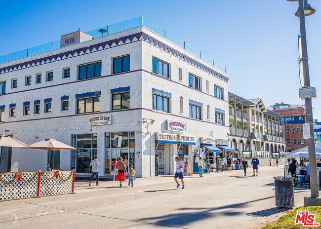 Photo - 8 Brooks Ave Unit 7