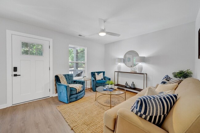 2512 Bennett Yard Rd Unit B