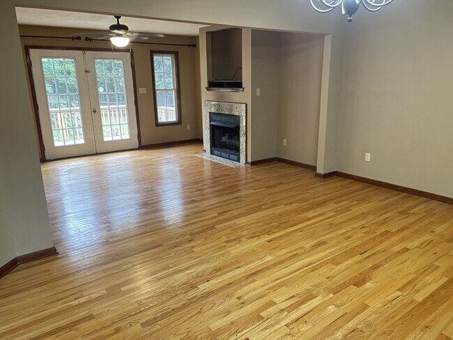 Photo - 1185 Eller Wood Dr