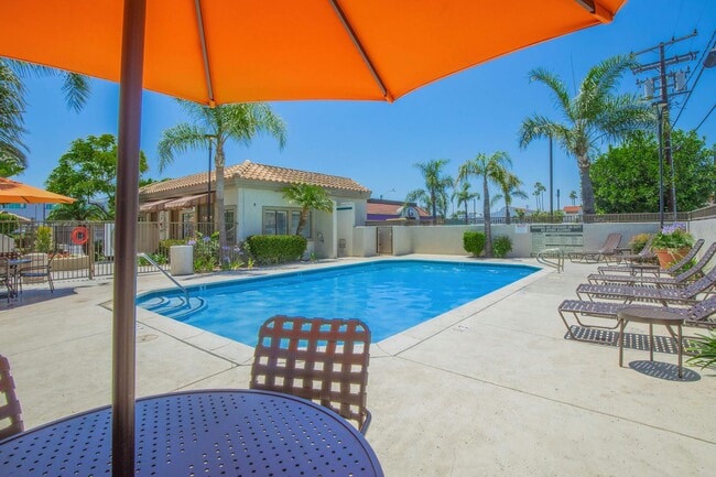 Photo - Glenoaks Terrace Apartments