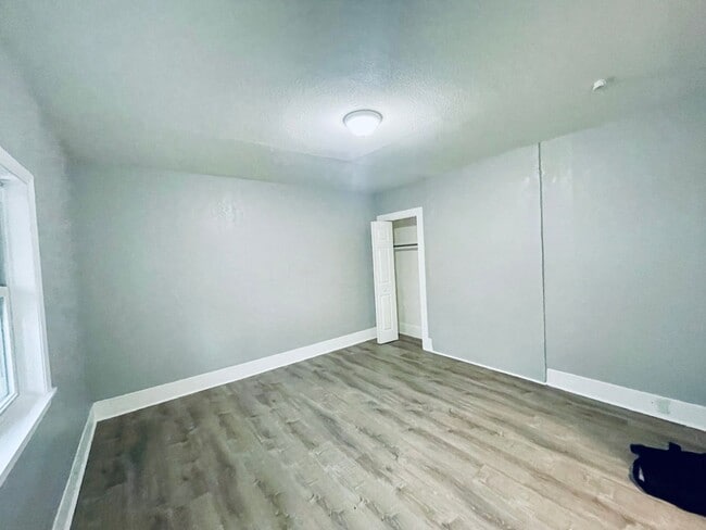 Photo - Experience Elevated Living in the Heart of Mt. Washington! Unidad Apt 1