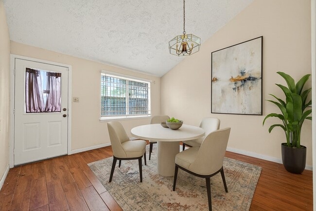 Photo - 10913 Bexley Dr