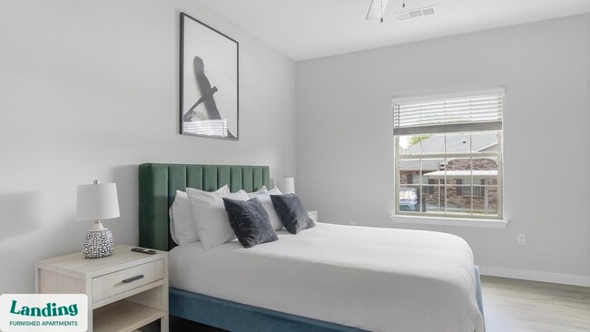 Photo - 8200 Clarksprings Dr Unidad 3204