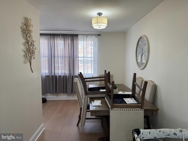 Photo - 6302 Hegerman St