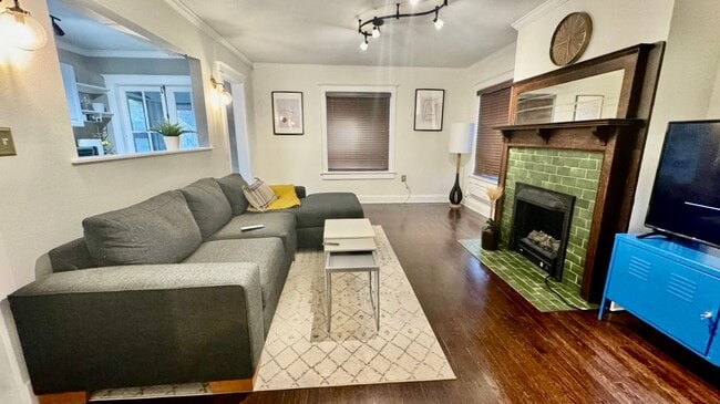 Photo - 3618 Pennsylvania Ave Unit 3618-2