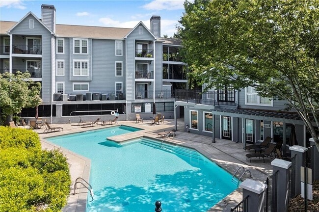 Photo - 620 Granville Ct