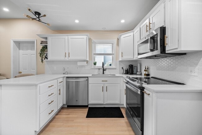 Photo - 124 Washington St