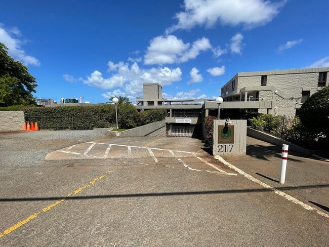Dowsett Point- 1BR/1BA with Parking, Secur... - Dowsett Point- 1BR/1BA with Parking, Secur... Apartment Unit 217 Prospect St  A13