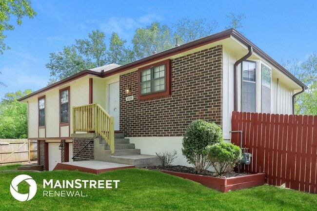 Photo - 1501 N Aztec Ave