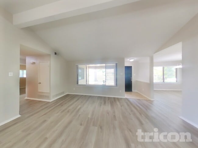 Photo - 708 Wedgegate Dr
