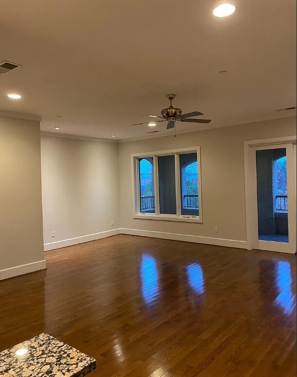 Photo - 1221 Bower Pky Unit 304