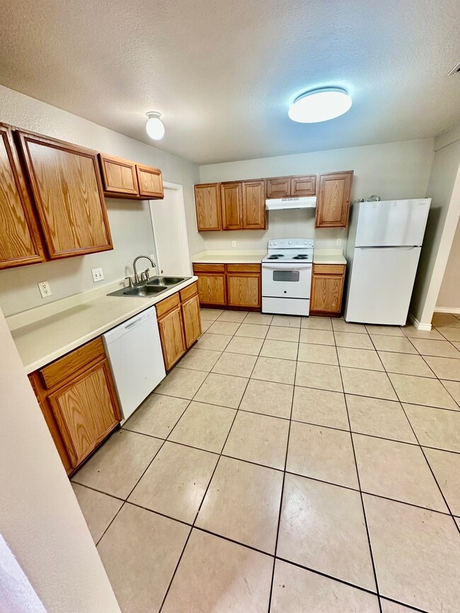 Photo - 13147 Independence Ave