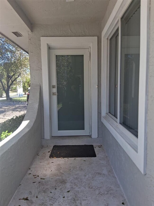 Building Photo - 12251 SW 82nd Ave Unit #2