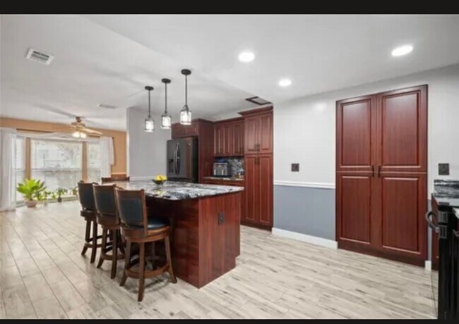 Photo - 3413 W Kirby St