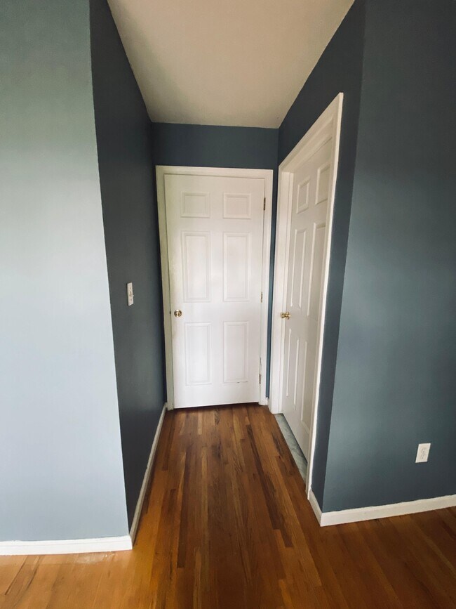 Photo - 488 S 18th St