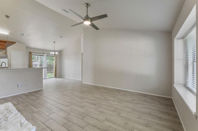 Photo - 1808 Prairie Star Ln