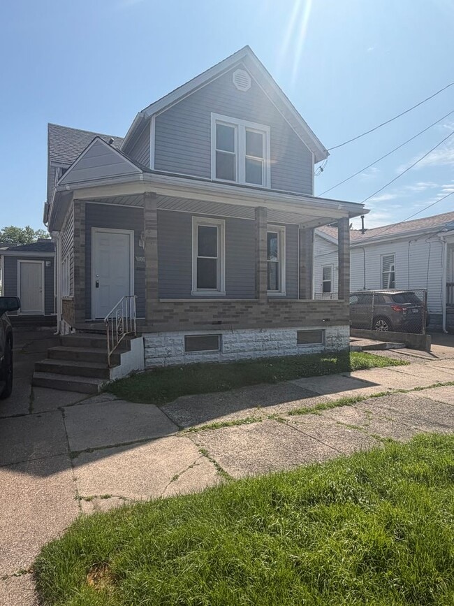 Building Photo - 1609 Liberty St Unit #2