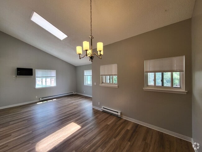 Building Photo - Modern Two Bedroom in Lakewood-Available N... Rental