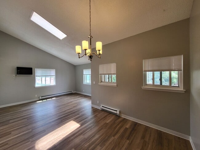 Modern Two Bedroom in Lakewood-Available N... - Modern Two Bedroom in Lakewood-Available N... Condo
