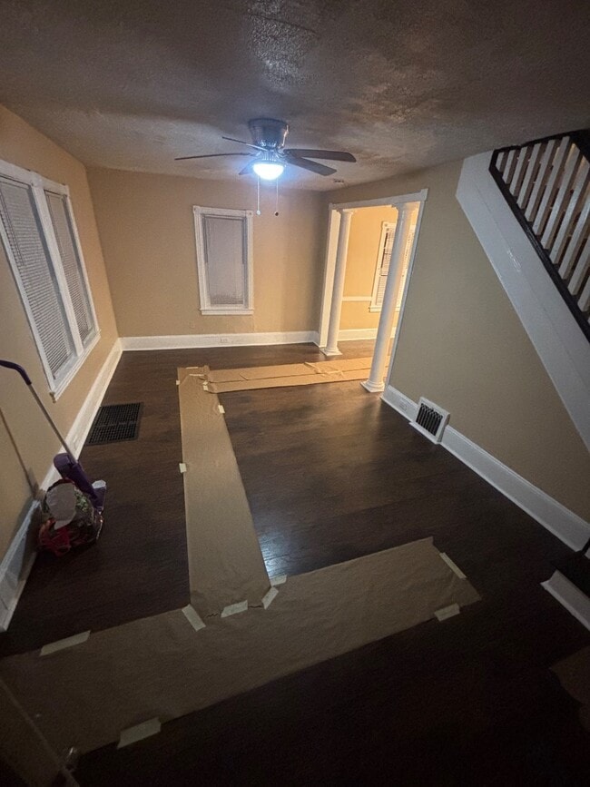 Photo - 342 E Broadway