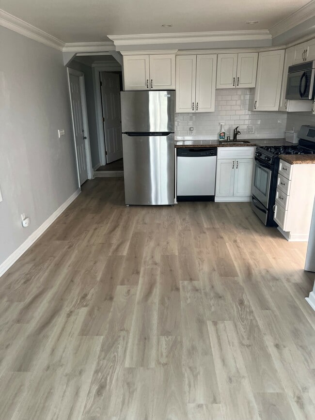 Building Photo - 620 Spruce Ave Rental
