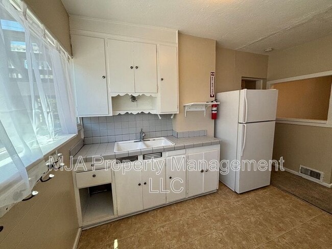 Building Photo - 1631 S 500 E Unit 2