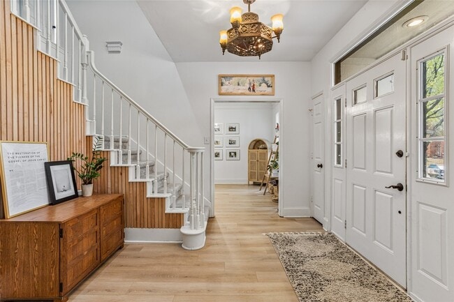 Photo - 5325 Cambridge Ct