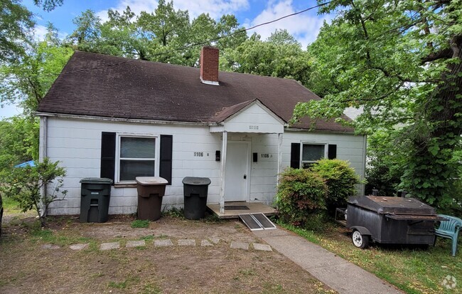Building Photo - 1106 Vance St Unit B Rental