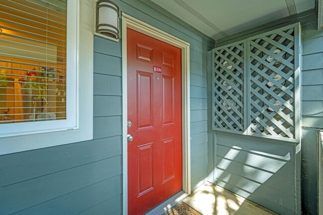 Building Photo - Easy on the Budget, Water/Sewer/Garbage/Pa... Rental