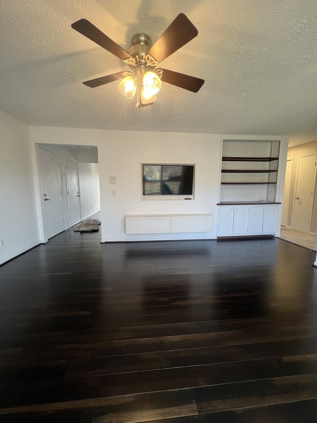 Photo - 9309 Sandler Dr