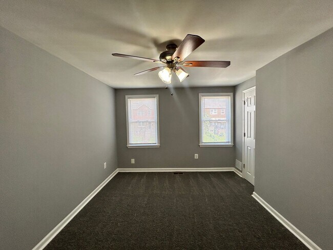 Photo - 3207 Ingleside Ave
