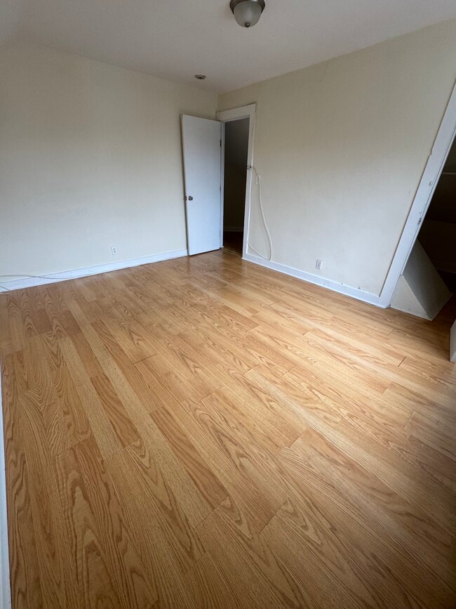 Building Photo - 137 Quinnipiac St Unit 137 Quinnipiac
