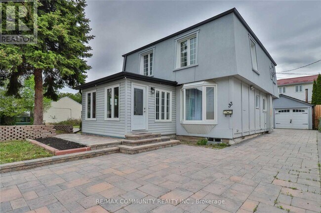 Photo - 33 Windsor Ave