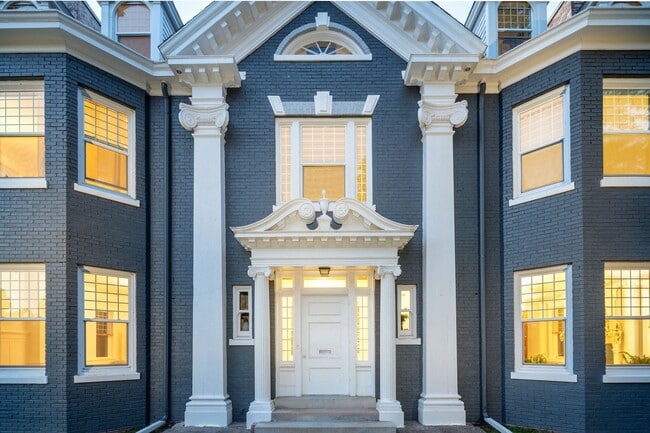 Photo - Beautiful 2 Bedroom/2 Bathroom First Floor Apartment in East Duluth Mansion - AVAILABLE JUNE! Unit 2307 E Superior St - 1