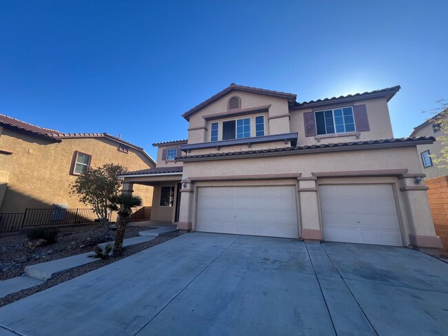 Photo - 1148 Breckenham Ct House