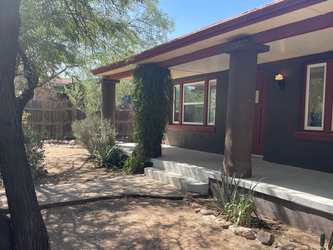 Charming House Near University of Arizona! - Charming House Near University of Arizona!