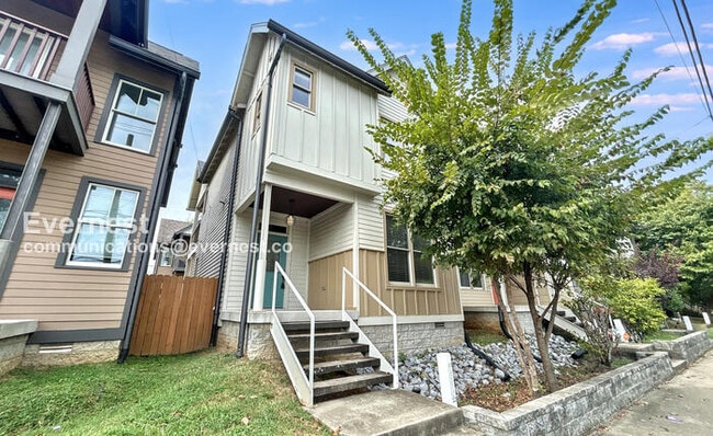 Building Photo - 1501C 9th Ave N Rental