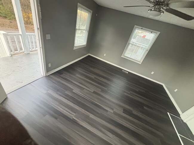 Photo - 346 Pittman St