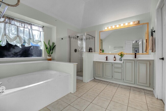 Photo - 8222 Viny Ridge Dr