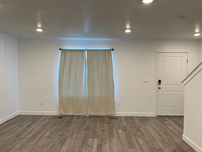 Photo - 3757 Cold Spring Dr