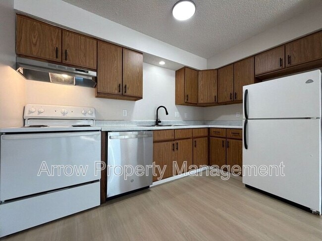 Photo - 2323 T St Unit 7