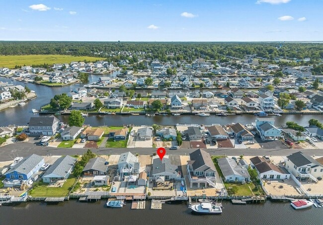 25 W Mullica Rd