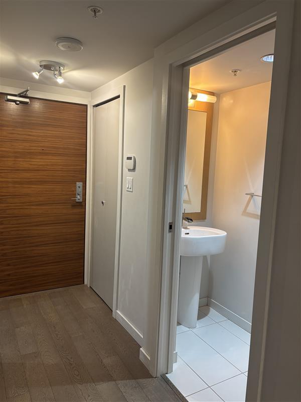 Photo - 105-161 West Georgia Street Unit 105